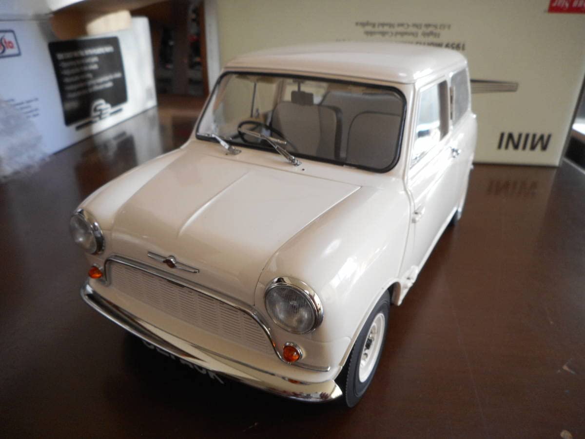 サンスター 1956 モーリスマイナー1000 サルーン 1/12 保管品 楽天市場】ミニカー 1/12 モーリス マイナー 1000 SUN-STAR 1/12